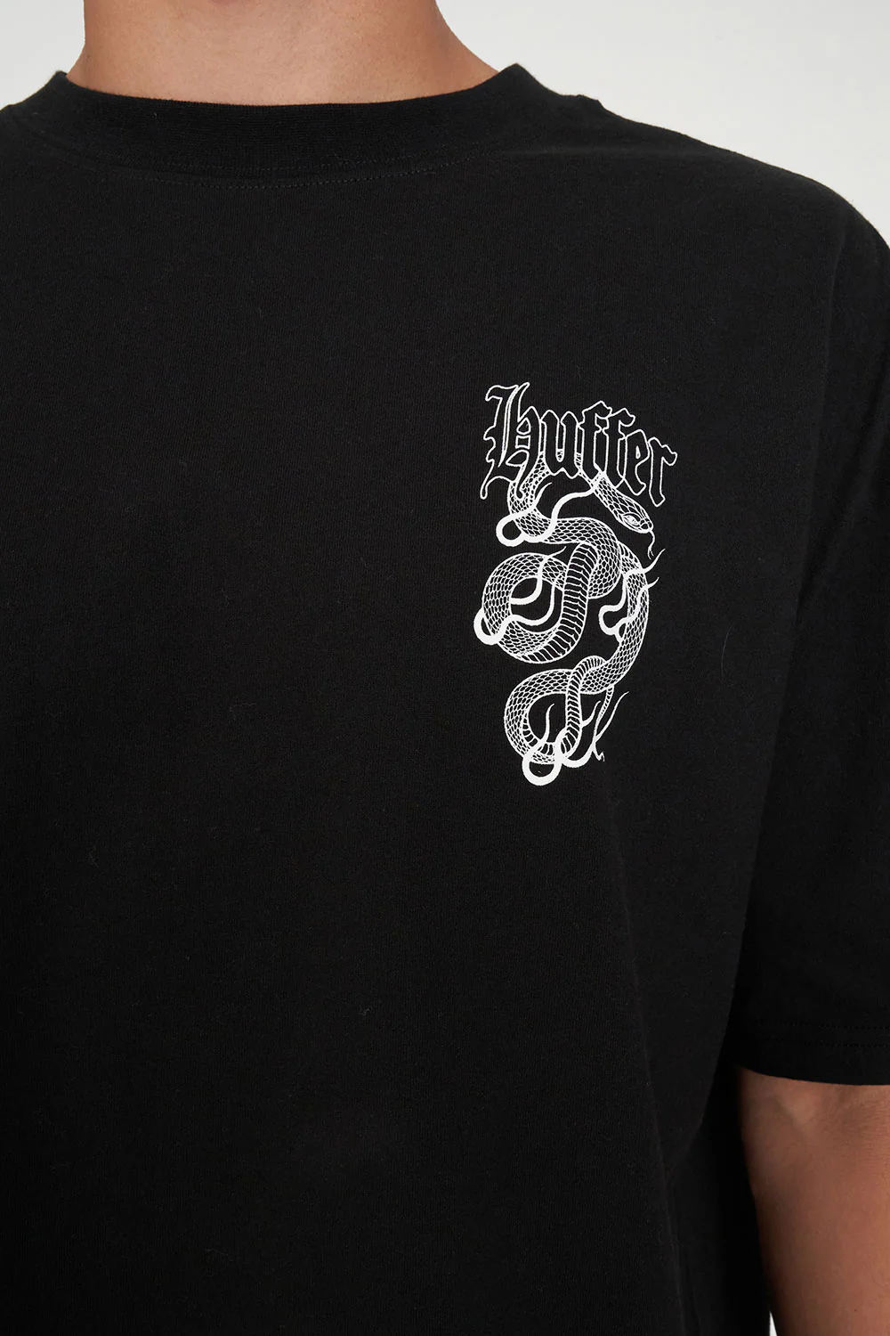 BLOCK CROP TEE 220/VIPER BLACK - Image 4