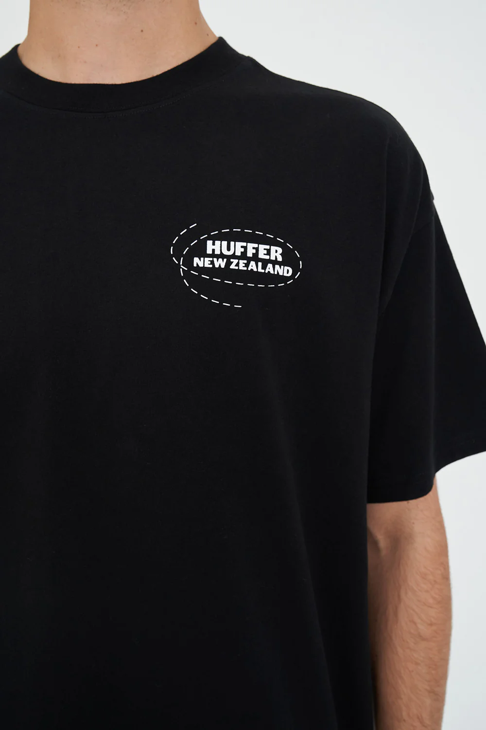 BLOCK TEE 220/LOCAL BLACK - Image 4