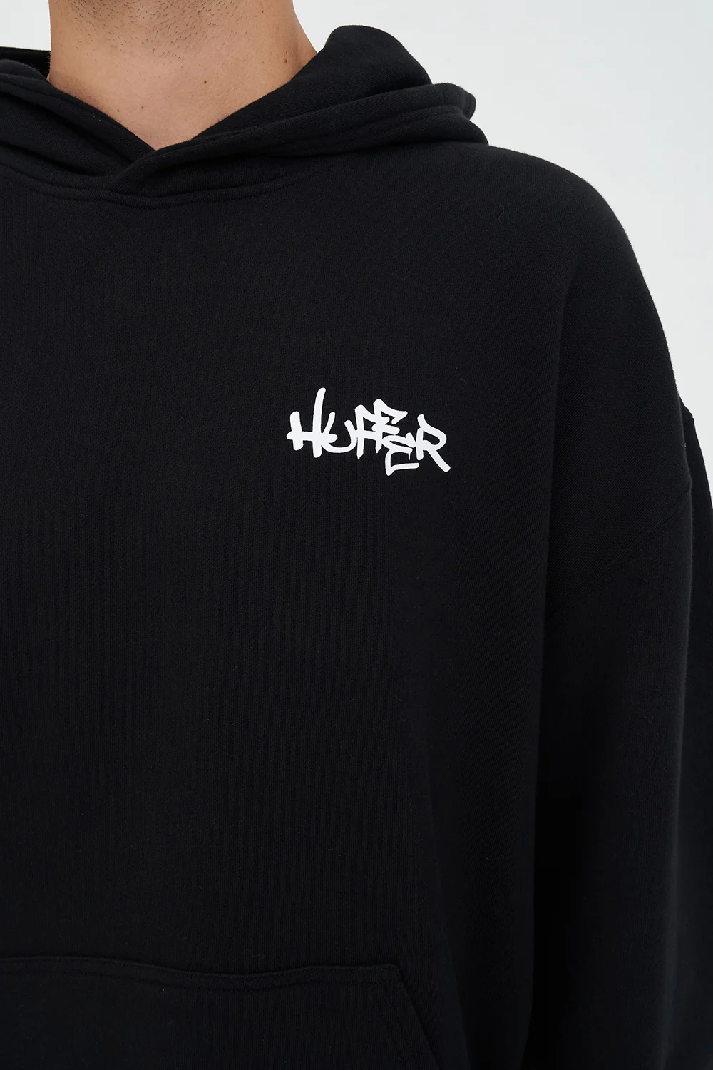 MENS SATURDAY HOOD/ETCHING BLACK - Image 5