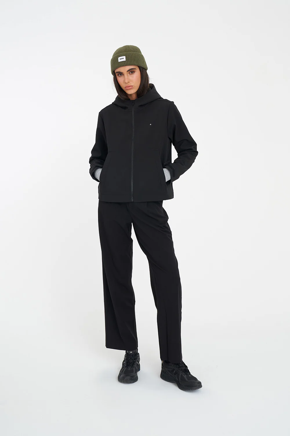 WOMENS SOFTSHELL JACKET BLACK